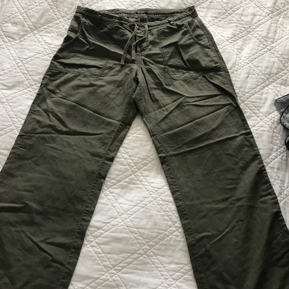 Green GAP cargo cotton flowy pants